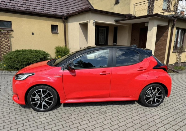 Toyota Yaris cena 72900 przebieg: 11000, rok produkcji 2021 z Dobczyce małe 232